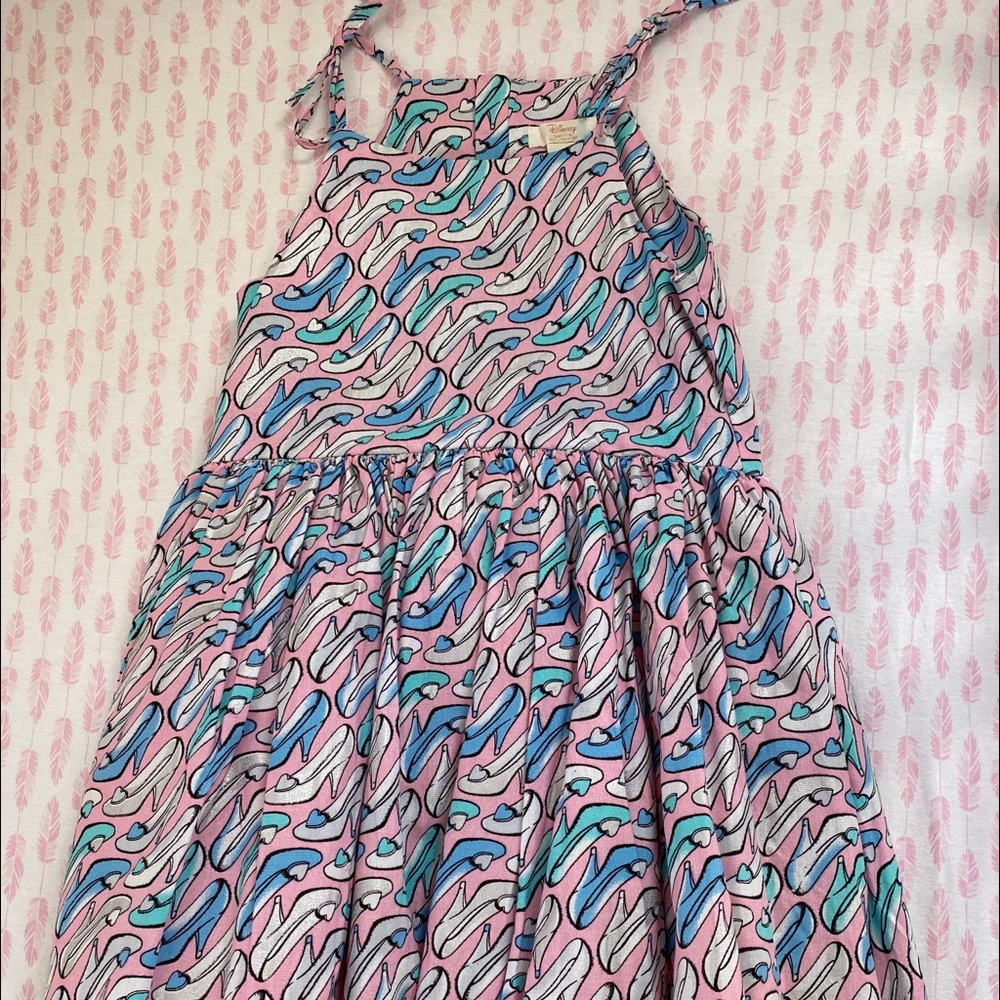 👗 Disney high heel print fluffy dress.